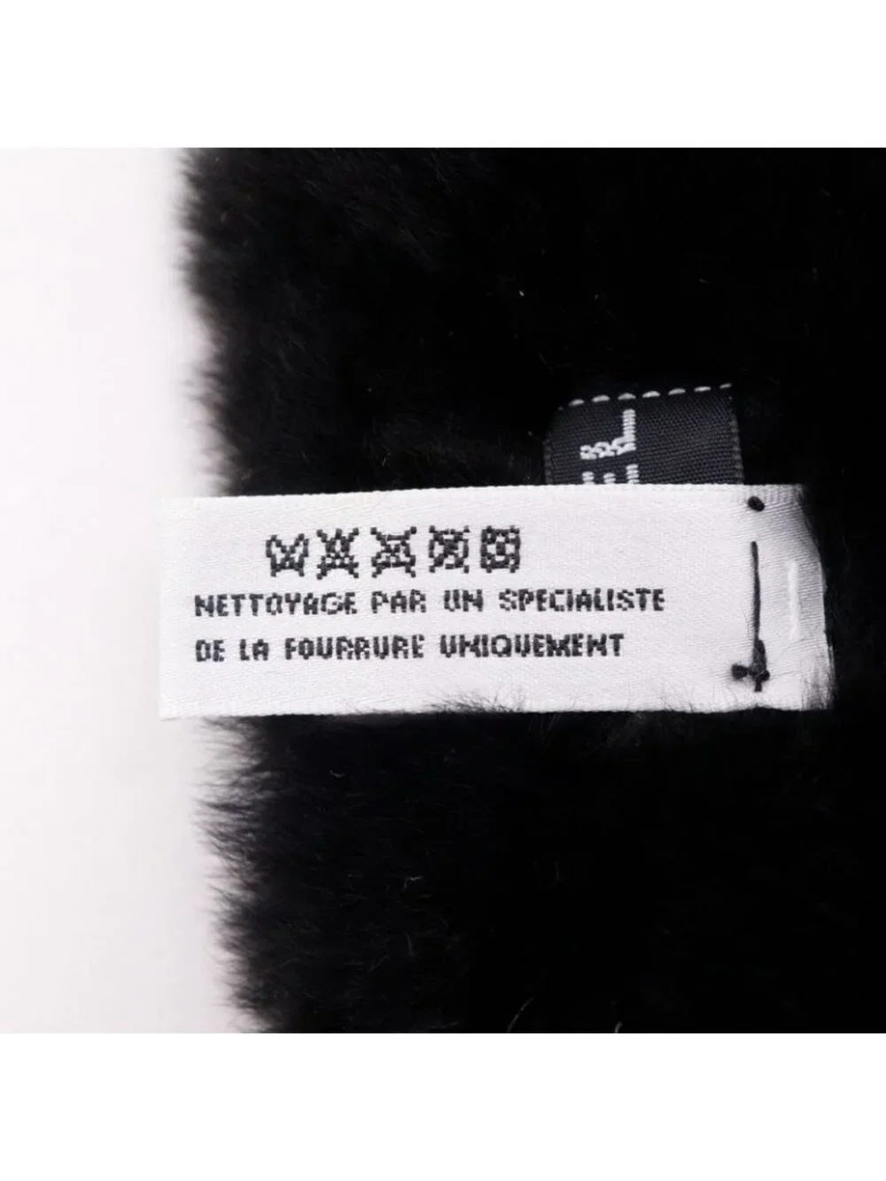 Chanel CC Logo Wristband Rabbit Fur Black Bracelet - Picture 6 of 6